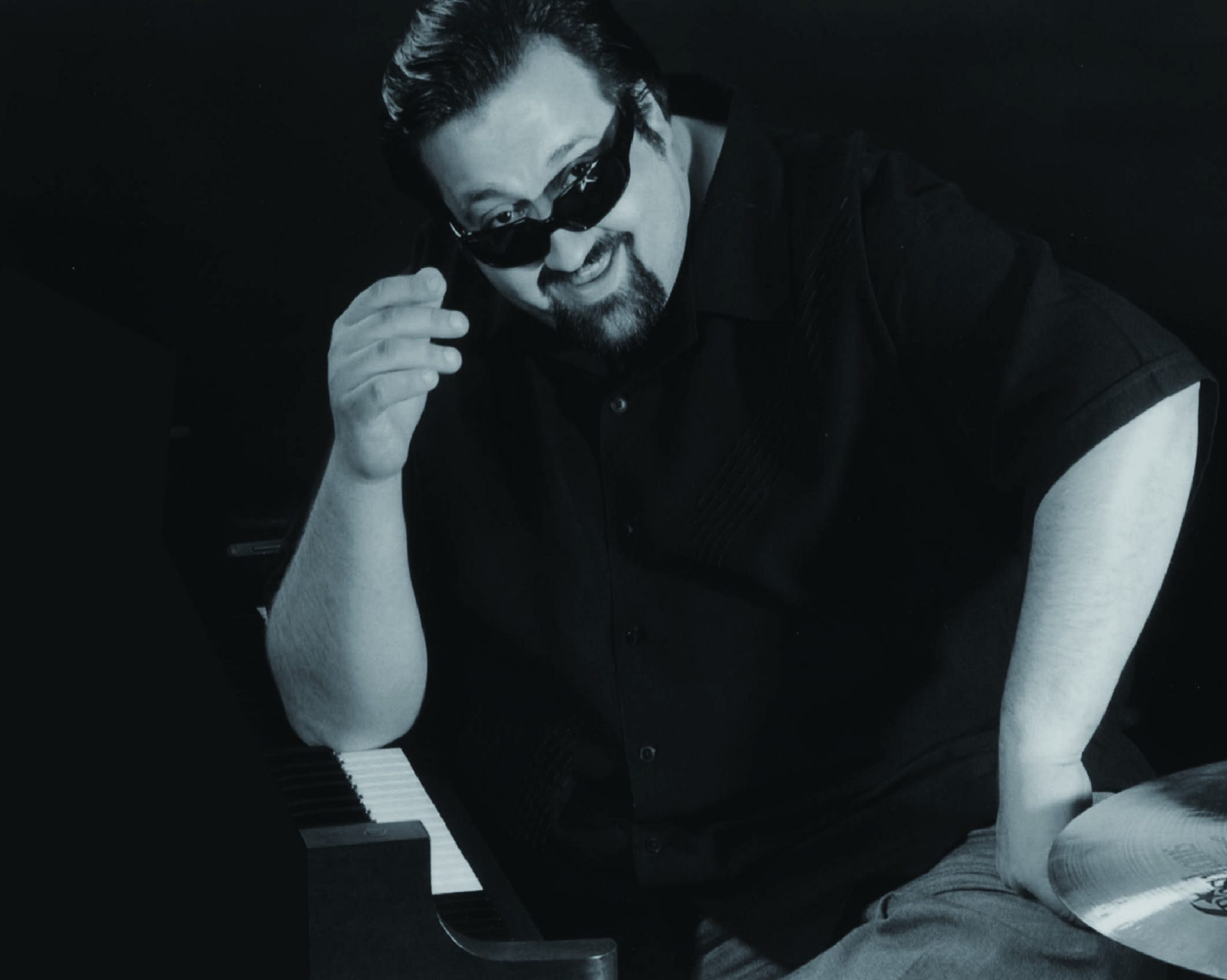 帕拉天奴钢琴代言人Joey DeFrancesco